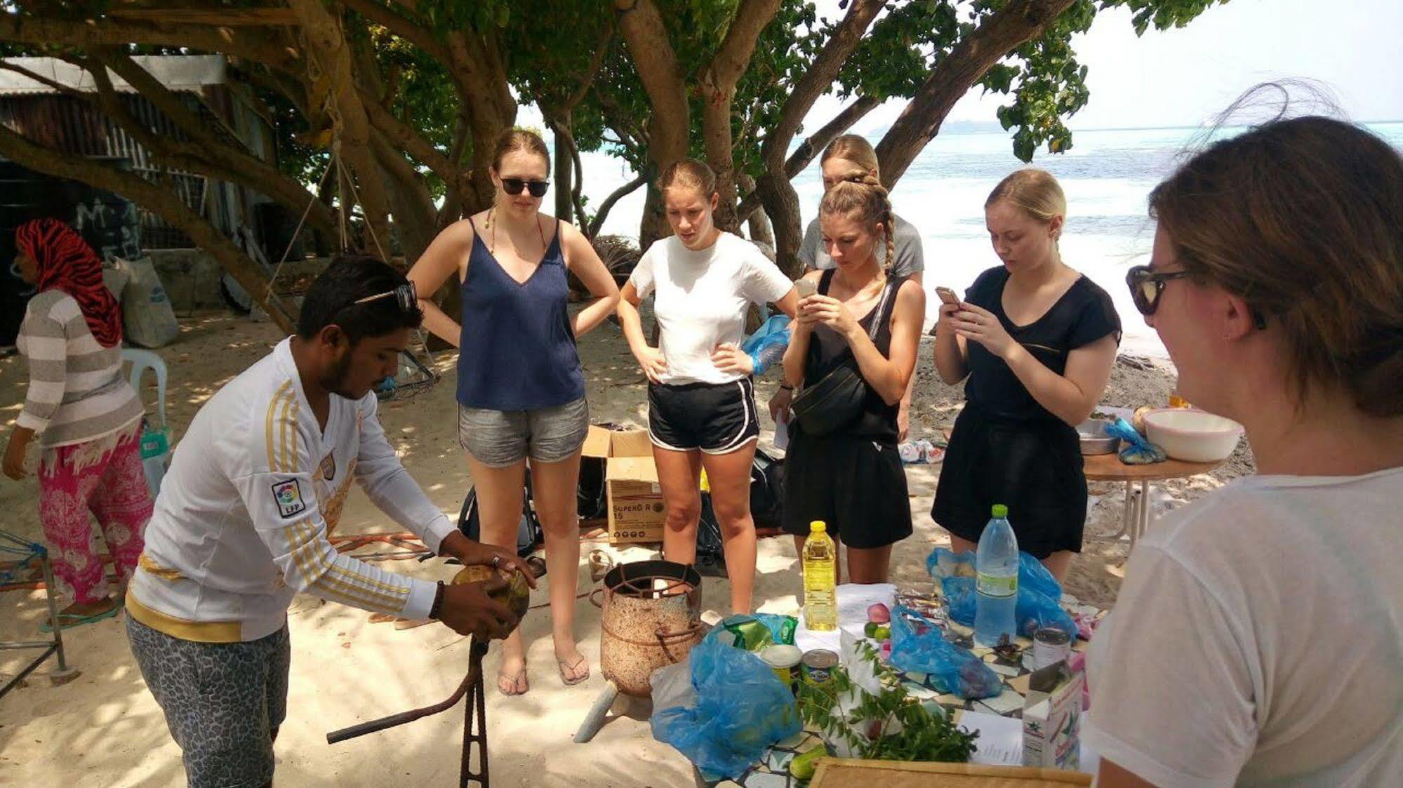 Select Village Maafushi Luaran gambar